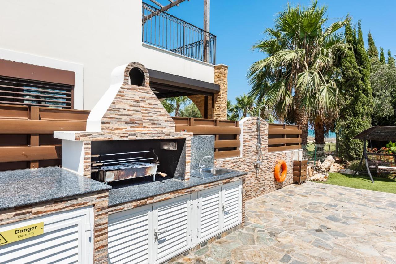 Sea Front Oceanus H3 By Ezoria Villas Ayia Napa Exterior photo