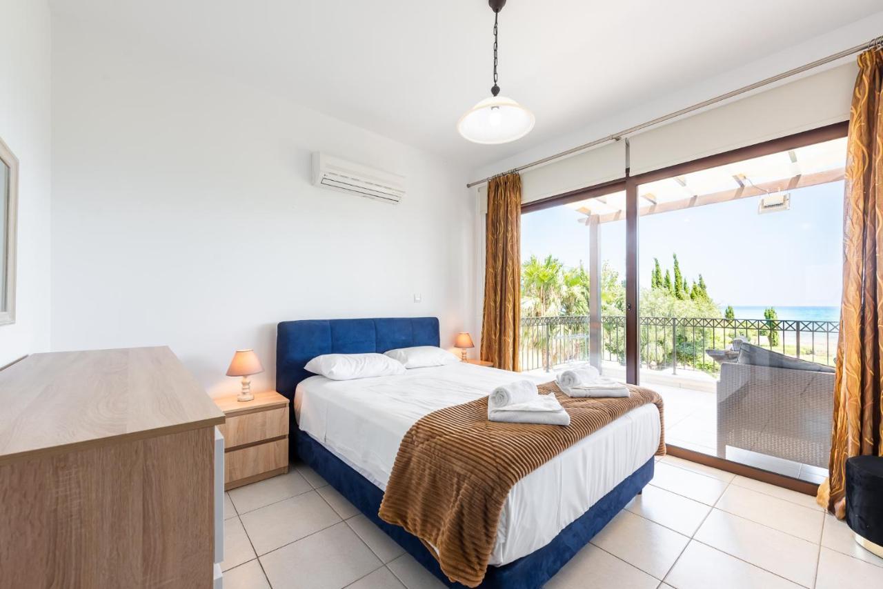 Sea Front Oceanus H3 By Ezoria Villas Ayia Napa Exterior photo