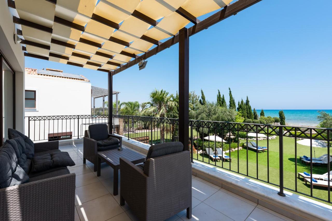 Sea Front Oceanus H3 By Ezoria Villas Ayia Napa Exterior photo