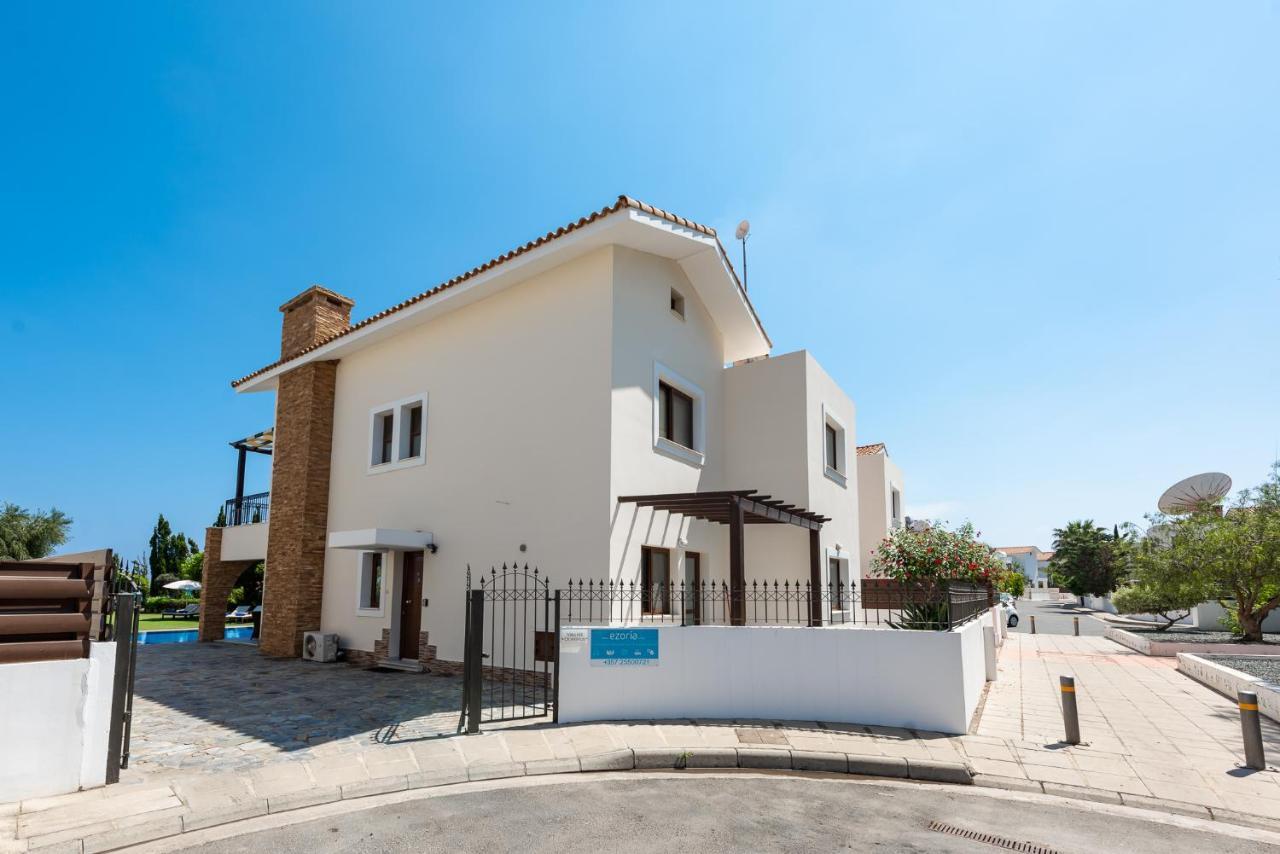 Sea Front Oceanus H3 By Ezoria Villas Ayia Napa Exterior photo