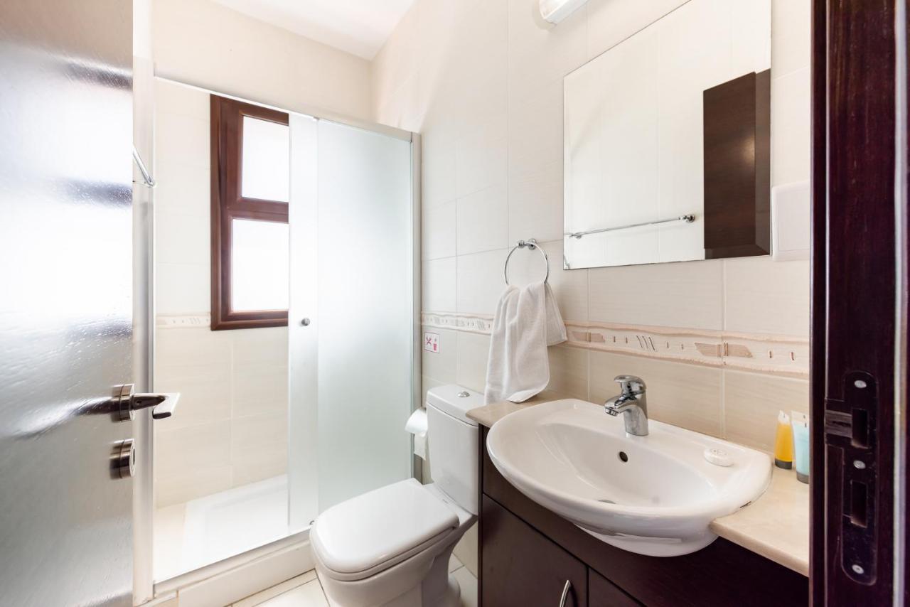 Sea Front Oceanus H3 By Ezoria Villas Ayia Napa Exterior photo