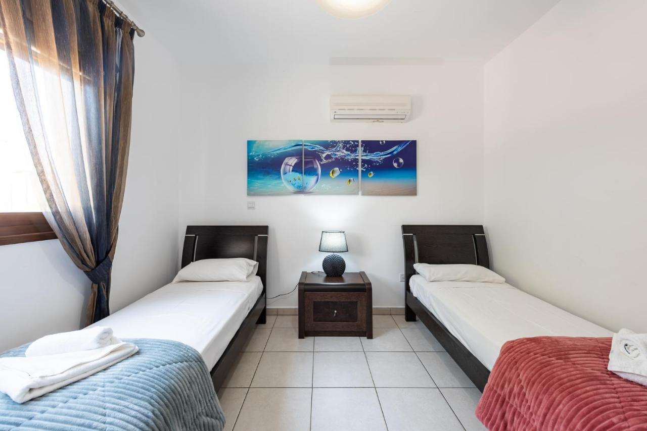 Sea Front Oceanus H3 By Ezoria Villas Ayia Napa Exterior photo